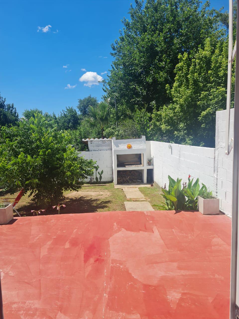 Casa En Alquiler 3 dormitorios Tanti