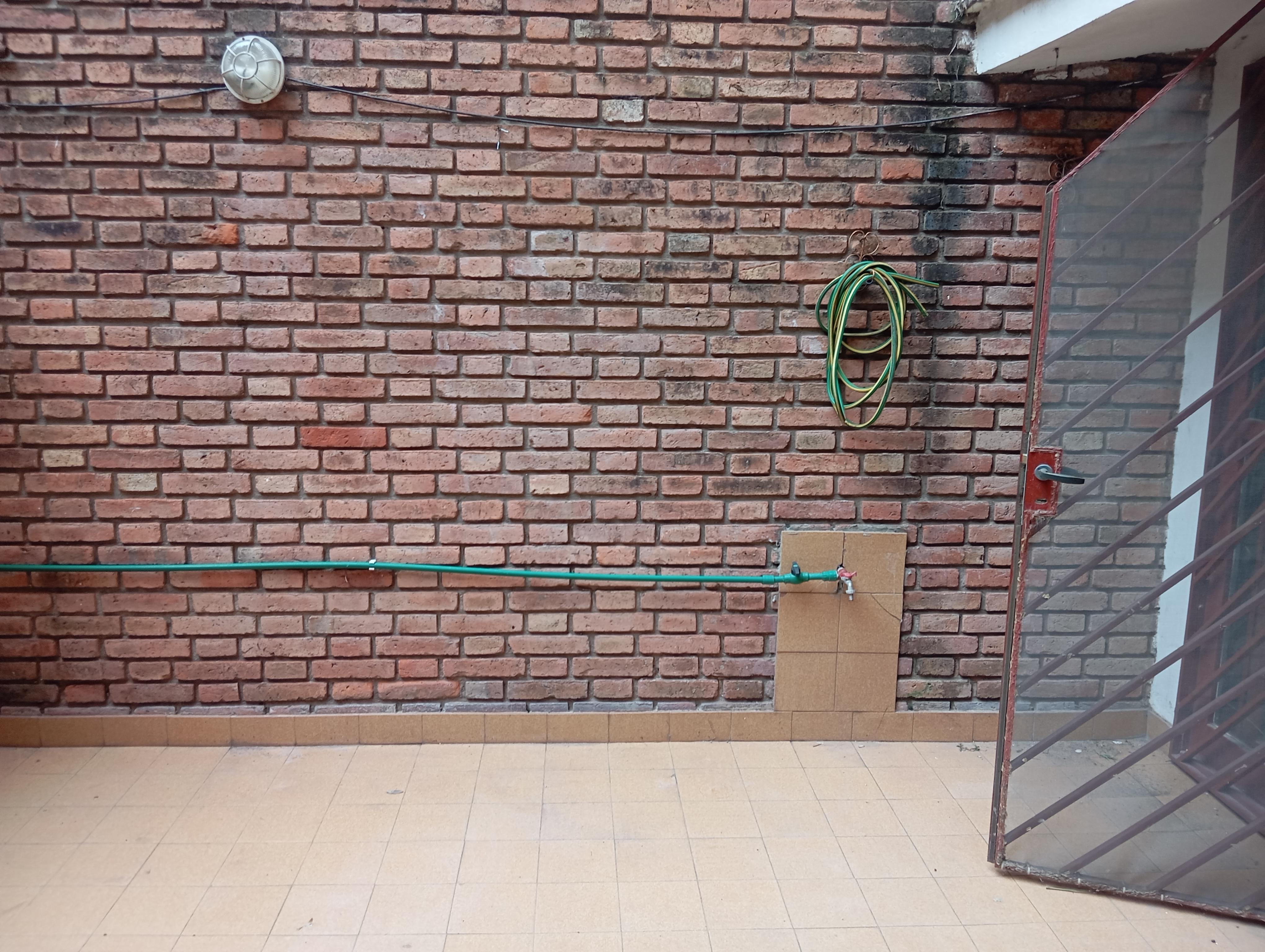 Alq. Dpto c2 dorm y patio.B Nueva Córdoba.