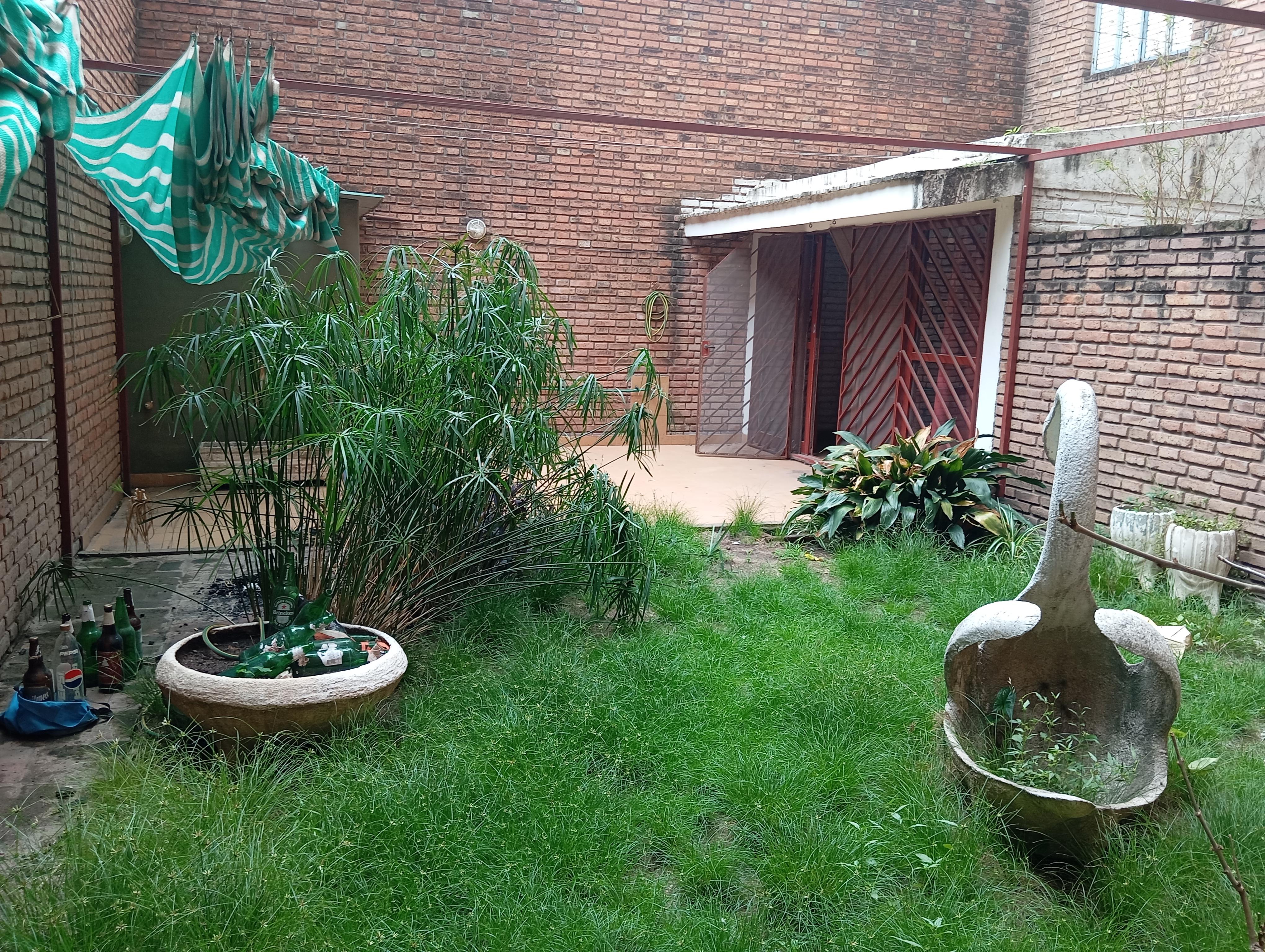 Alq. Dpto c2 dorm y patio.B Nueva Córdoba.