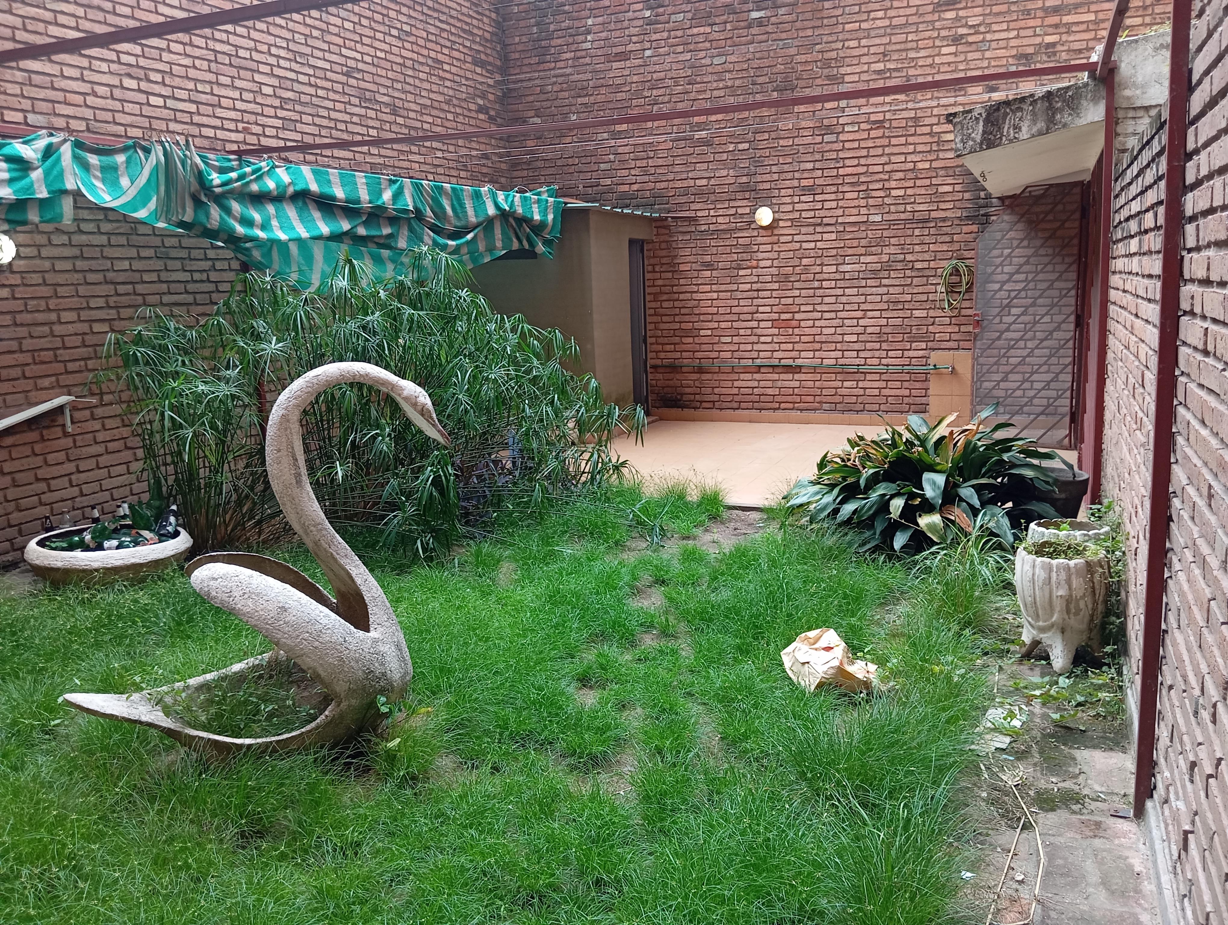 Alq. Dpto c2 dorm y patio.B Nueva Córdoba.