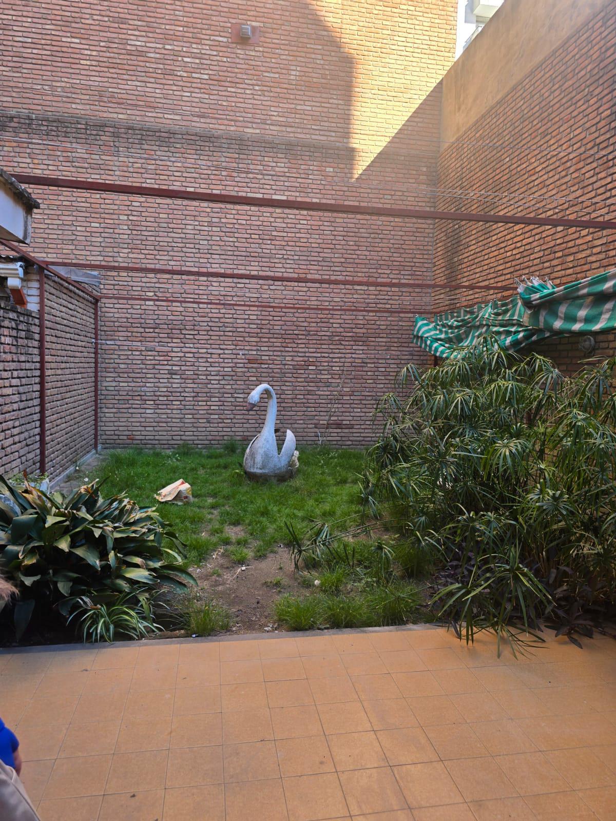 Alq. Dpto c2 dorm y patio.B Nueva Córdoba.