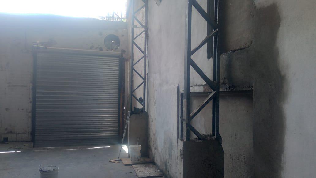 Galpon En Alquiler a Estrenar Centro. Bv Los Andes