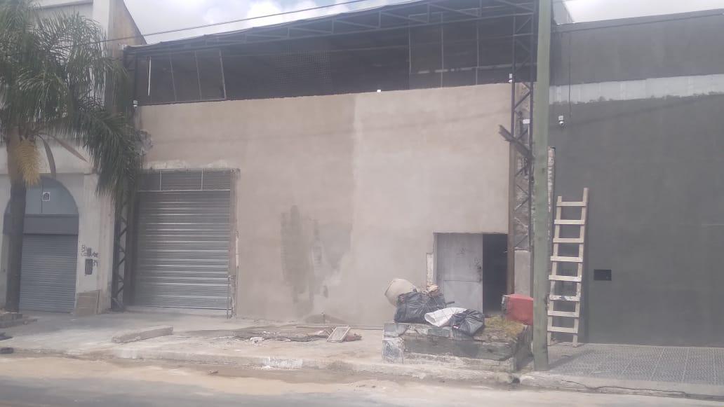 Galpon En Alquiler a Estrenar Centro. Bv Los Andes