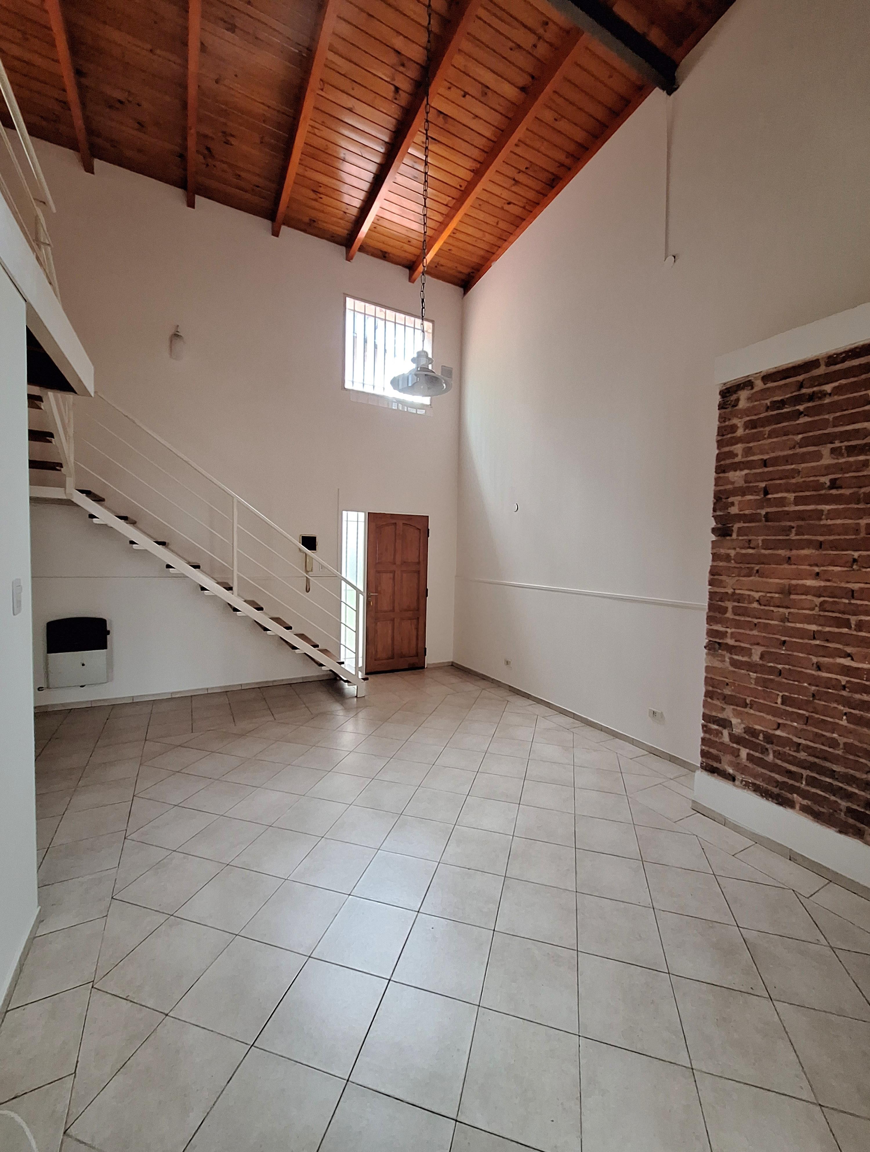 Alquiler -Alto Alberdi -27 de abril 2801-Dúplex- 2 dormitorios