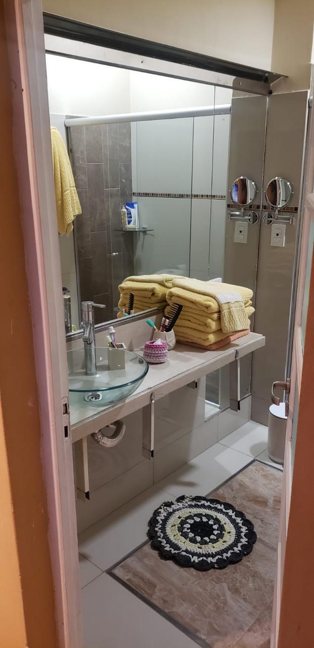 Excelente precio para una Amplia y cómoda casa en B Alta Córdoba de 4 Dormitorios!!!!