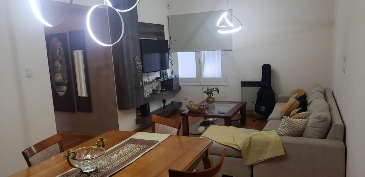Excelente precio para una Amplia y cómoda casa en B Alta Córdoba de 4 Dormitorios!!!!