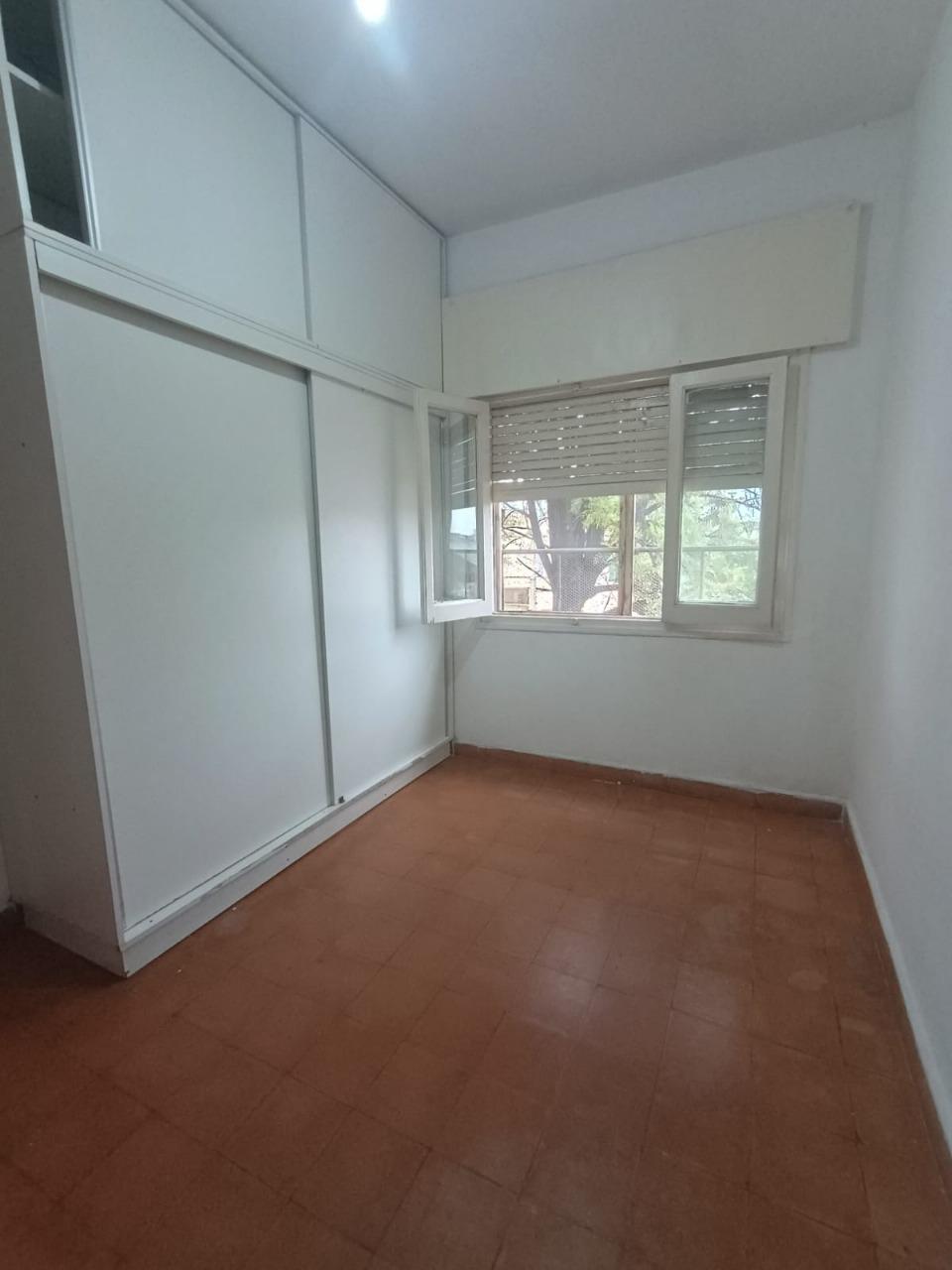 ALQUILER  PHDEPTO de  3 DORMITORIOS  TERRAZA CON ASADOR- A METROS AV.SABATTINI