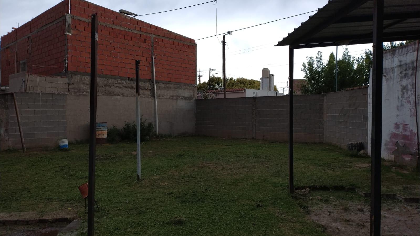 SE VENDE CONSTRUCCIÓN EN TERRENO ESQUINA BARRIO SANTA ISABEL 1 SECC