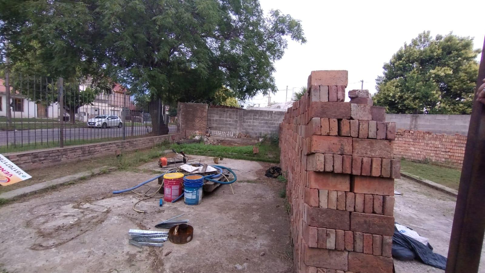 SE VENDE CONSTRUCCIÓN EN TERRENO ESQUINA BARRIO SANTA ISABEL 1 SECC