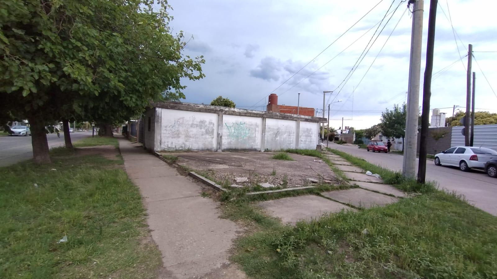 SE VENDE CONSTRUCCIÓN EN TERRENO ESQUINA BARRIO SANTA ISABEL 1 SECC