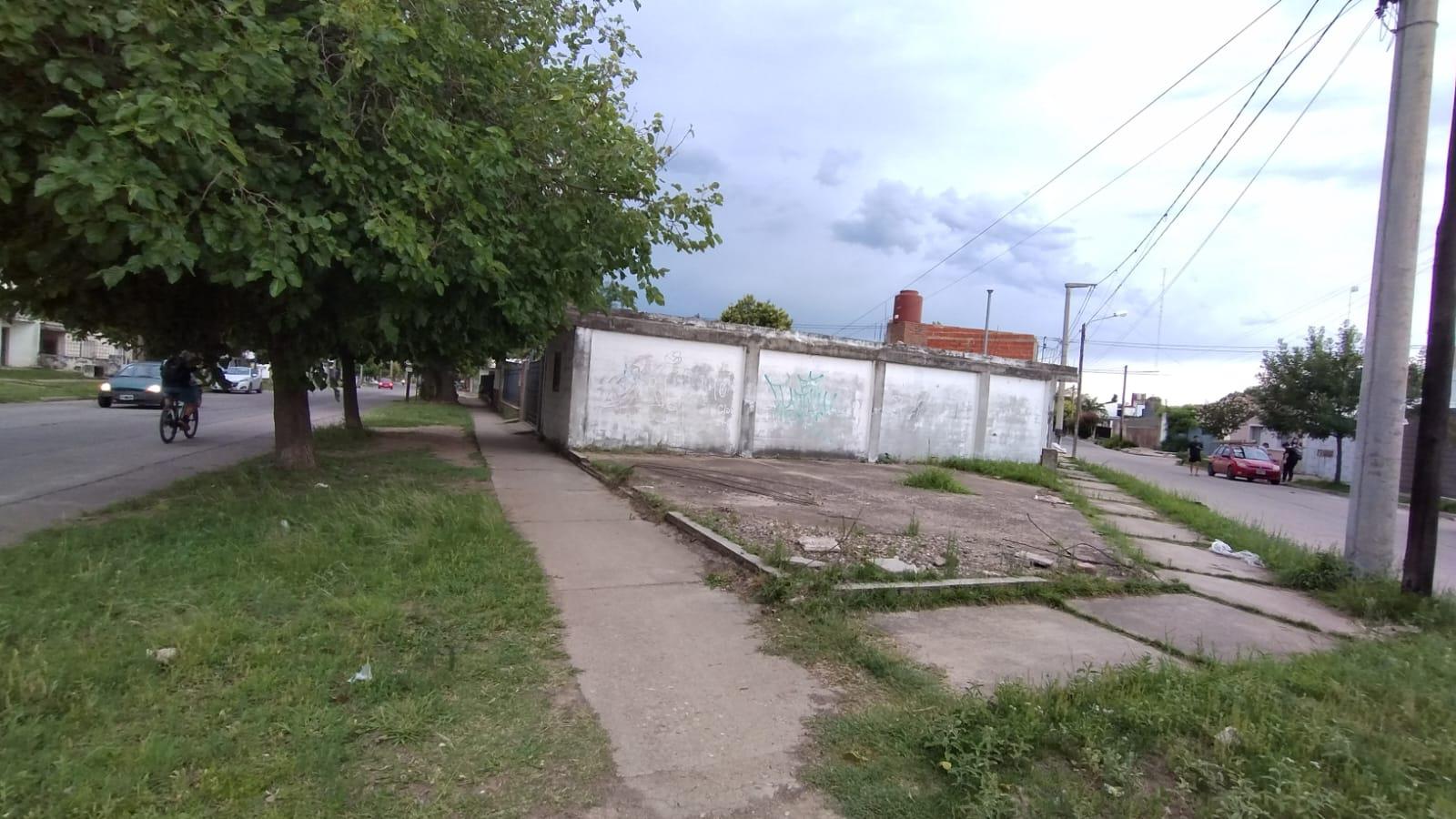 SE VENDE CONSTRUCCIÓN EN TERRENO ESQUINA BARRIO SANTA ISABEL 1 SECC