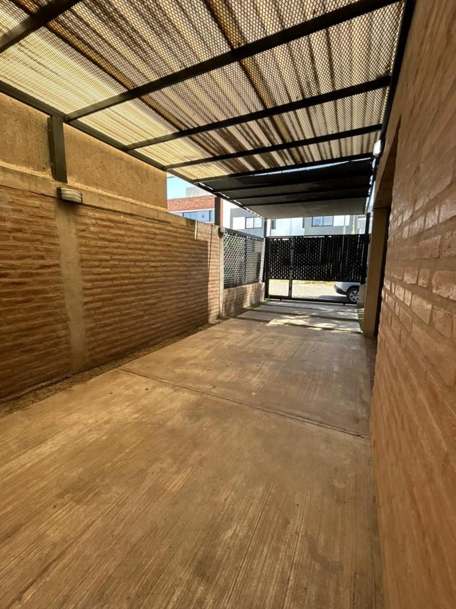 VENDO DUPLEX MIRADORES DE MANANTIALES I EXCELENTE UBICACIÓN