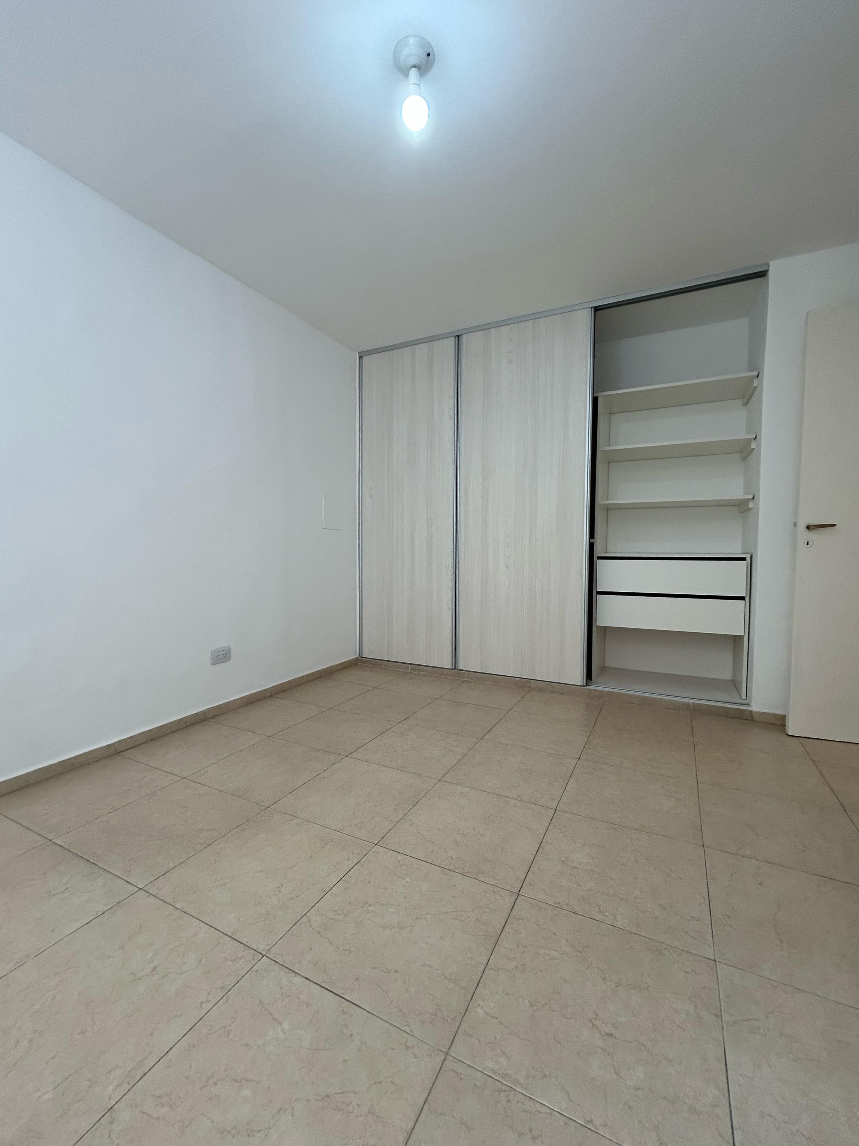 VENTA DUPLEX 2 DORMITORIOS PATIO COCHERA ESCRITURA - LA PAMPA 471