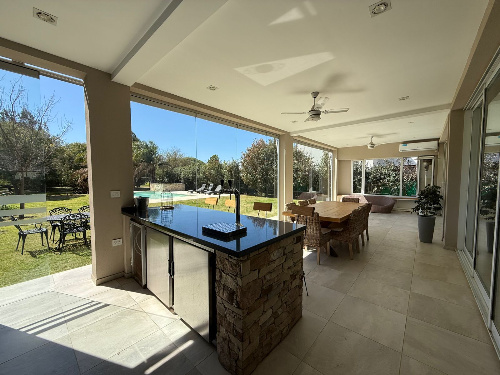 CASA 4 DORMITORIOS CAÑUELAS COUNTRY GOLF