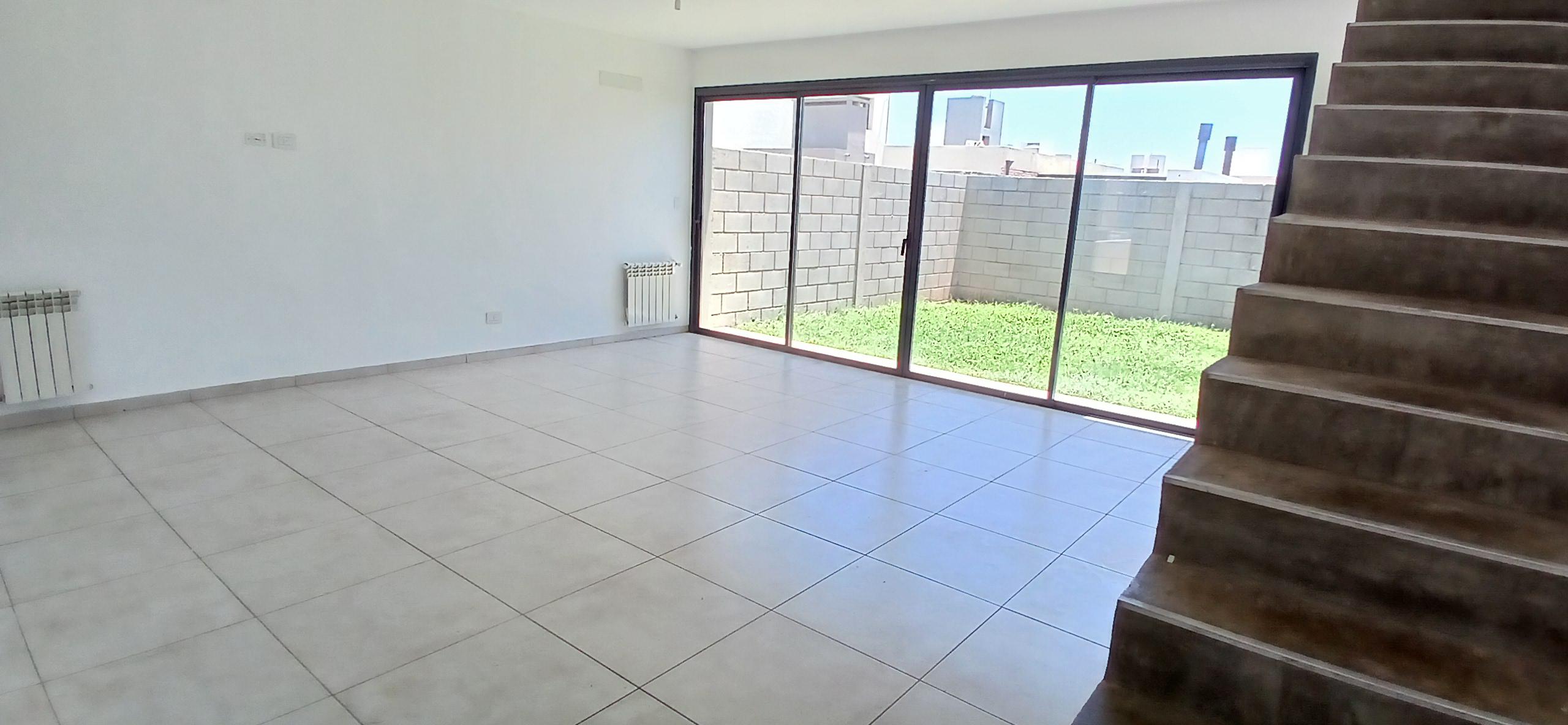 Duplex en Alquiler en Manantiales