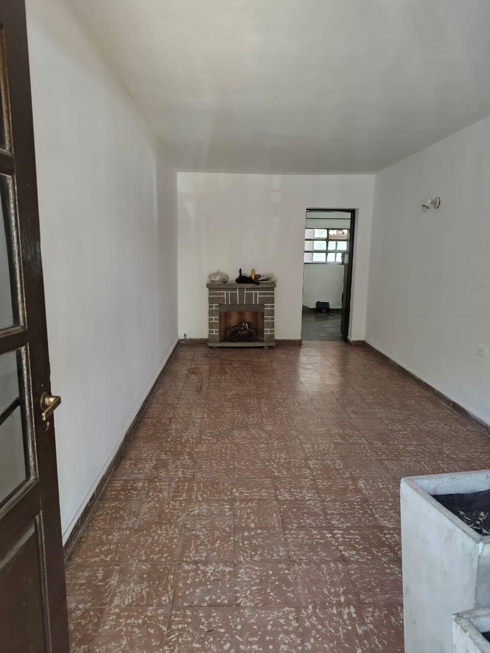 GMLPROPIEDADES VENDE HERMOSA PROPIEDAD EN B ITUZAINGO CALLE FULTON 7027.