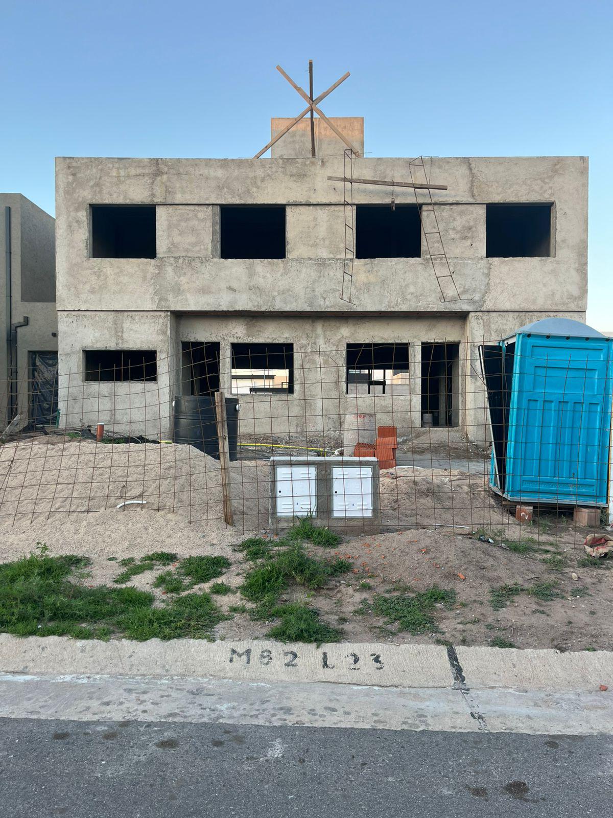 DUPLEX EN VENTA DOCTA PQUE 2 DORMITORIOS, ENTREGA MARZO 26