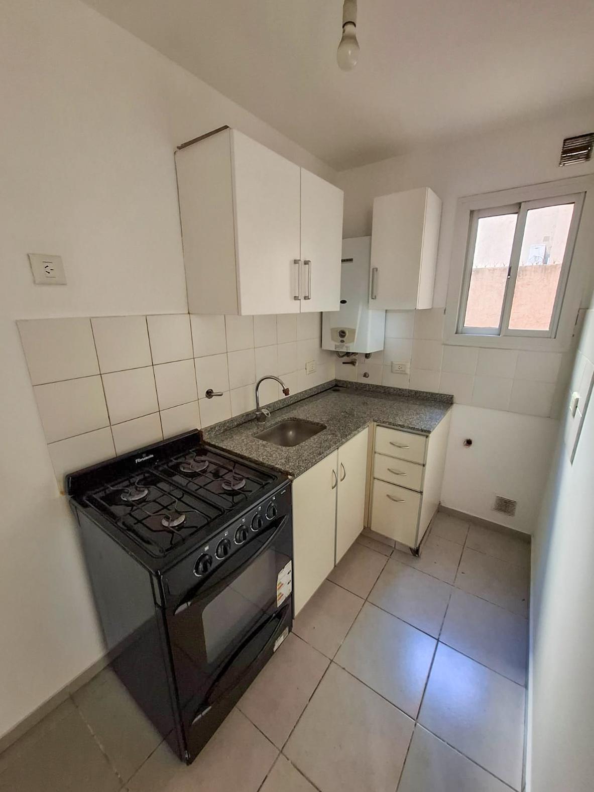 VTA DEPTO 1 DORM C PATIO - ALTO ALBERDI - MTS AV COLON