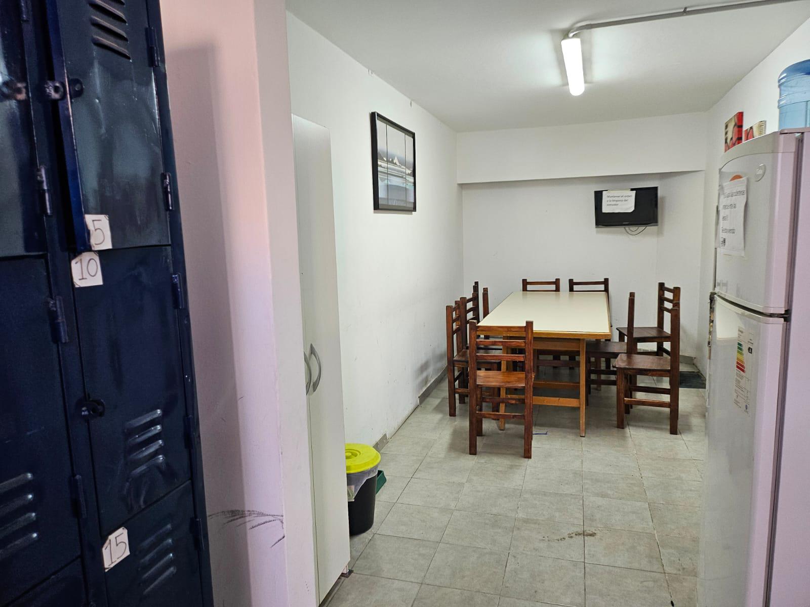 Alquiler Galpón B Crisol- a 200 mts de Av. Revolución de Mayo.