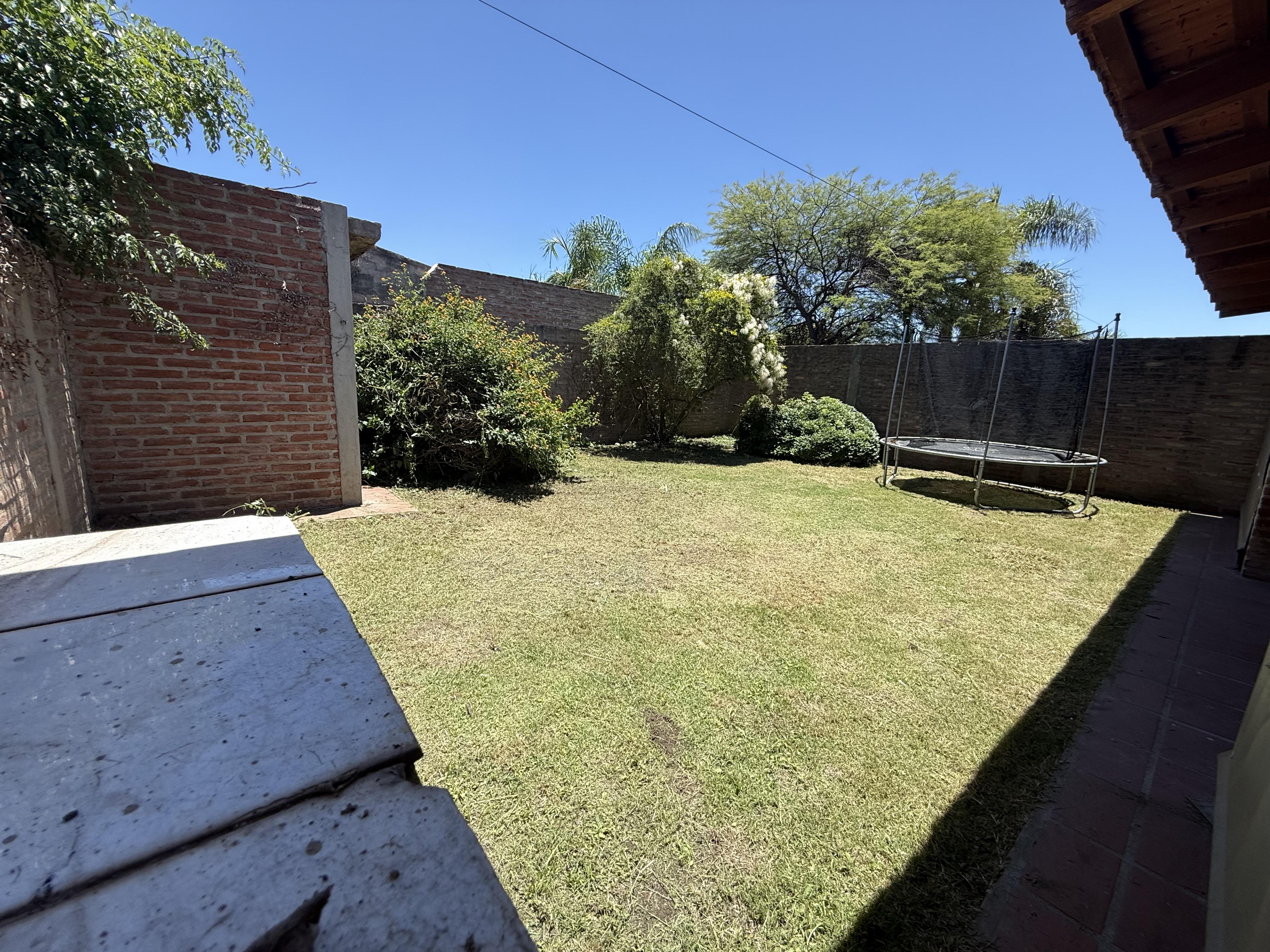 CASA EN VENTA 3DOR UNICA IMPECABLE PATIO ENORME A CDRAS HOGAR SAN CAMILO B LOS BOULEVARES