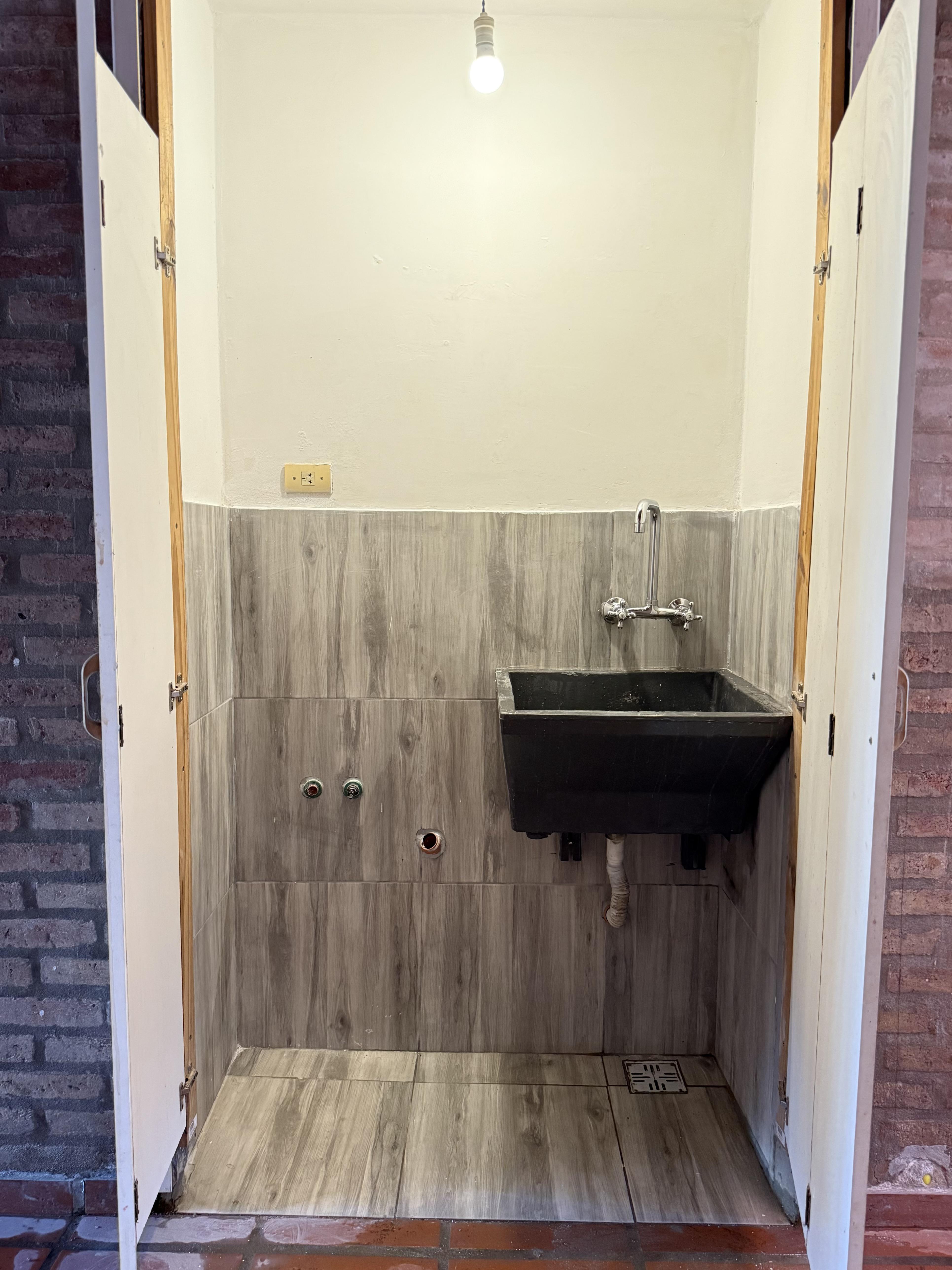 CASA EN VENTA 3DOR UNICA IMPECABLE PATIO ENORME A CDRAS HOGAR SAN CAMILO B LOS BOULEVARES