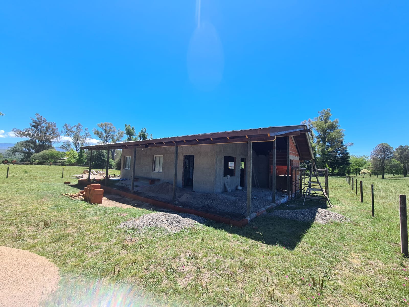 Casa A ESTRENAR en Punto Claro - Los Reartes  Gran Lote  Financiación