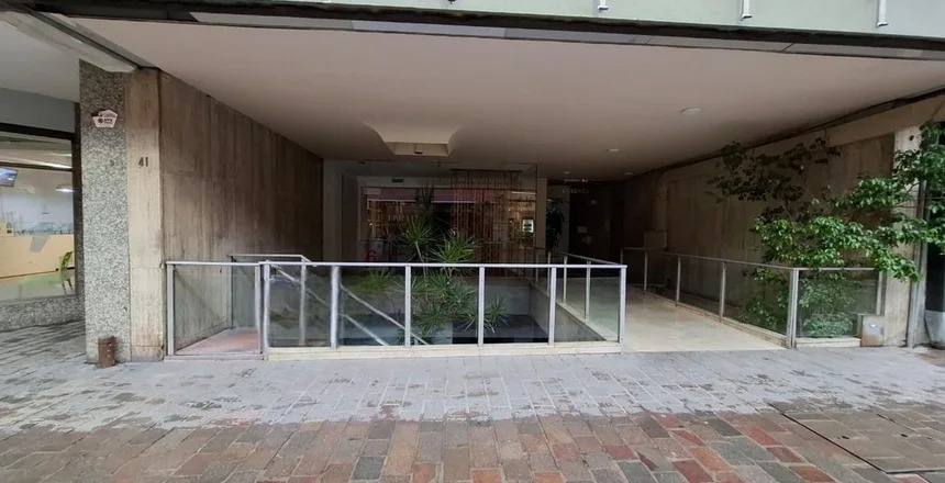 VENTA LOCAL COMERCIAL CÉNTRICO