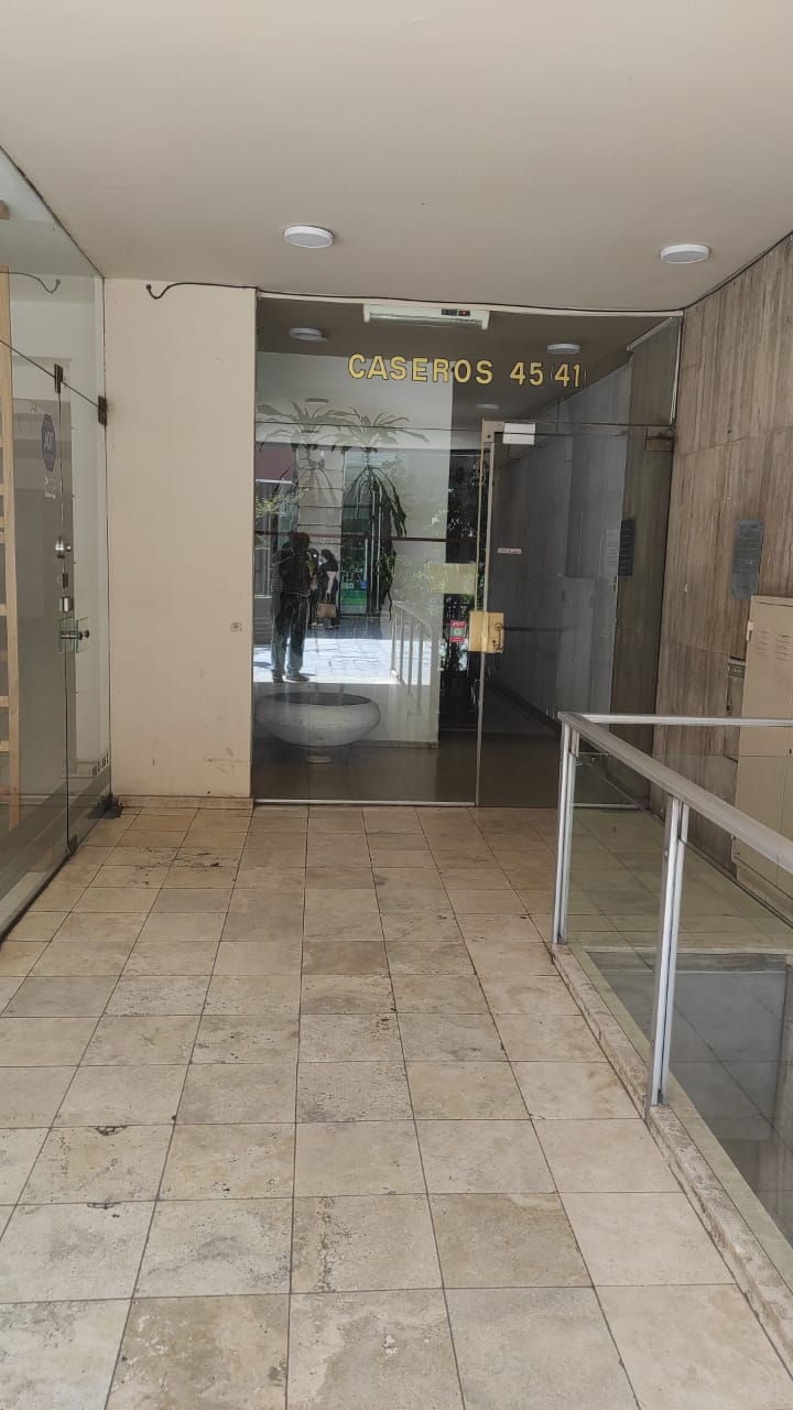 VENTA LOCAL COMERCIAL CÉNTRICO