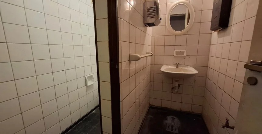 VENTA LOCAL COMERCIAL CÉNTRICO