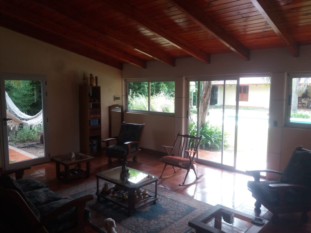 VENTA GRAN TERRENO  CASA