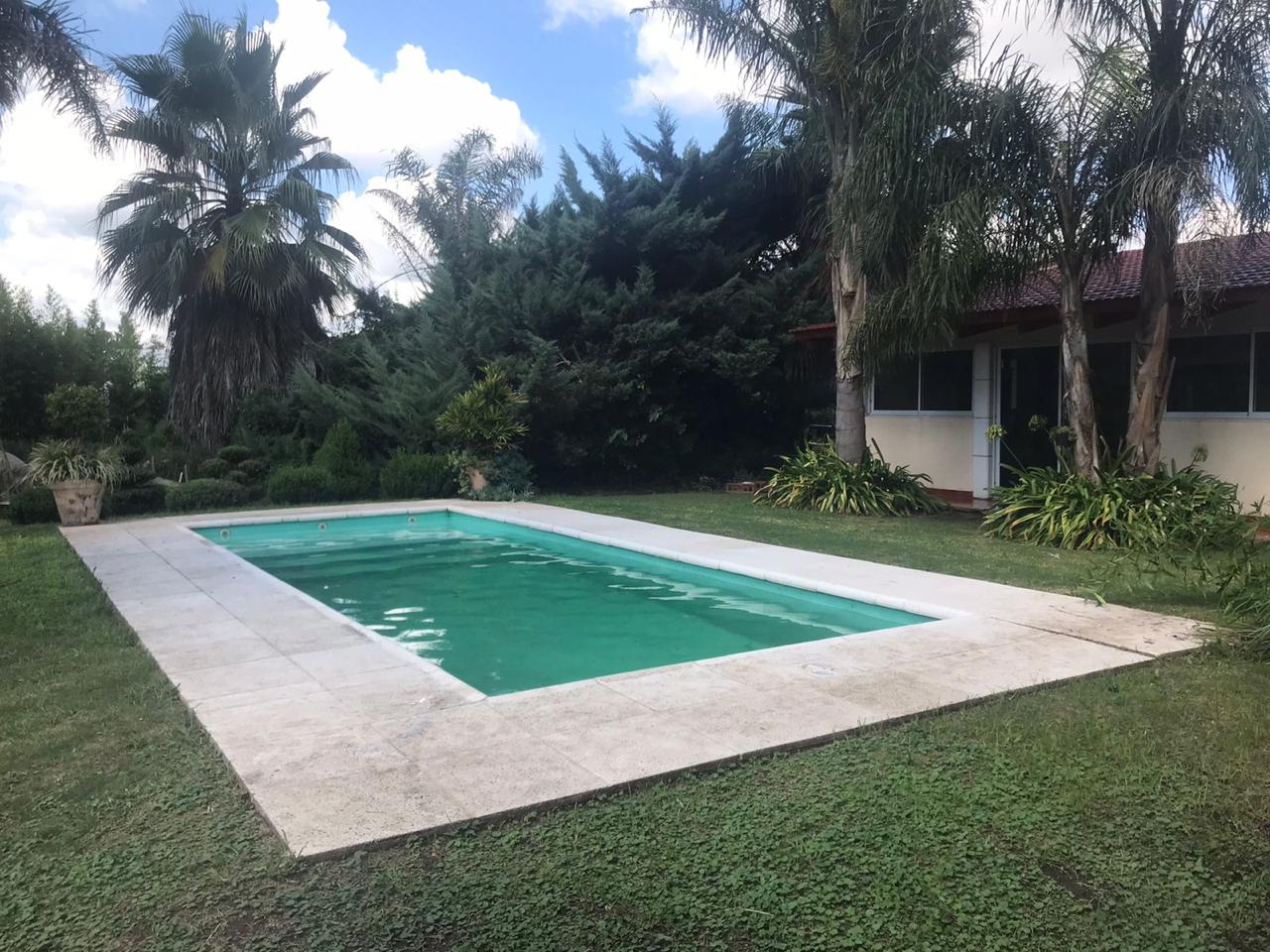 VENTA GRAN TERRENO  CASA