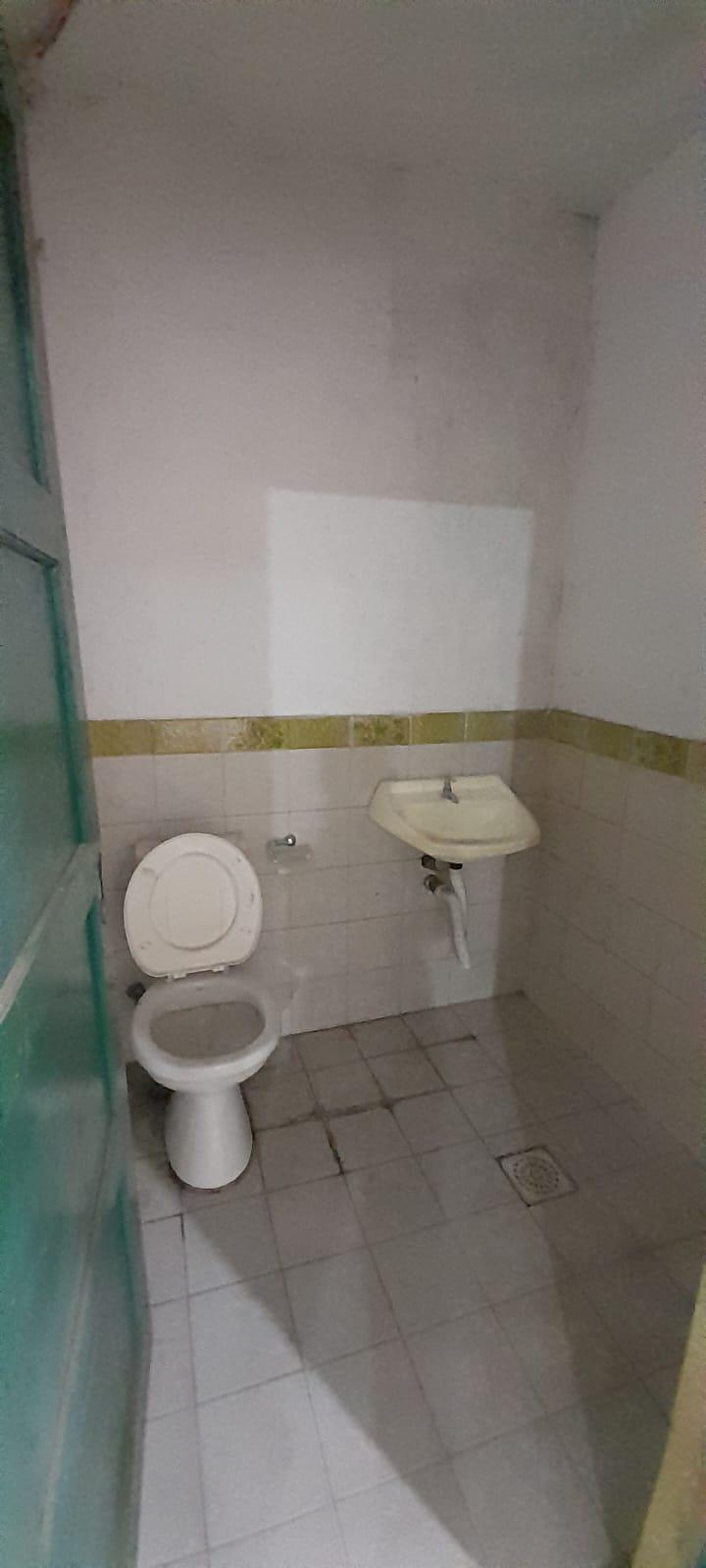 ALQUILER GALPÓN- B Talleres Este (a mtrs. de Av. Rancagua y Diagonal ICA)