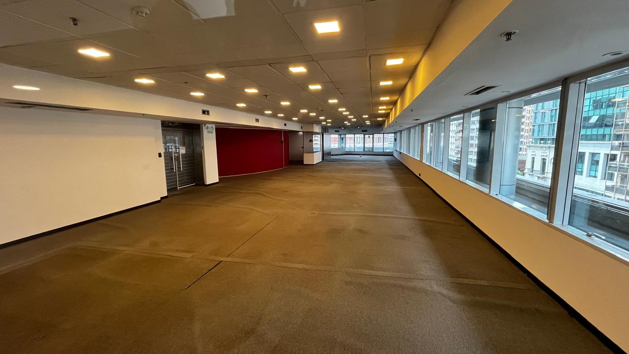 Alquiler OFICINA Categoría  250 m2 Ecipsa Tower Vistas a Yrigoyen