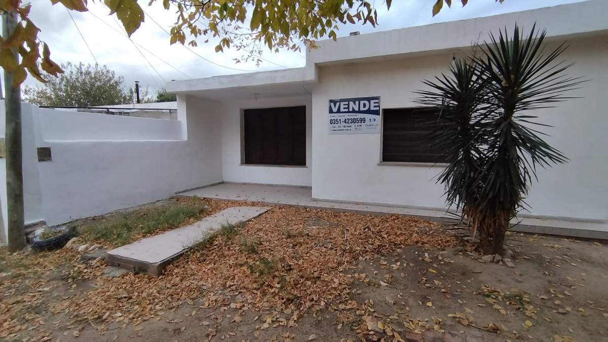 Casa de 3 Dor. con amplio terreno  en Venta- Villa de Soto- Córdoba