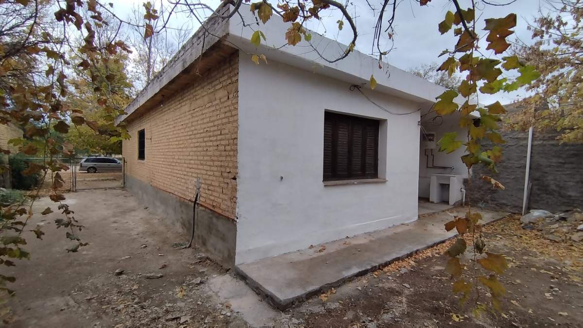 Casa de 3 Dor. con amplio terreno  en Venta- Villa de Soto- Córdoba