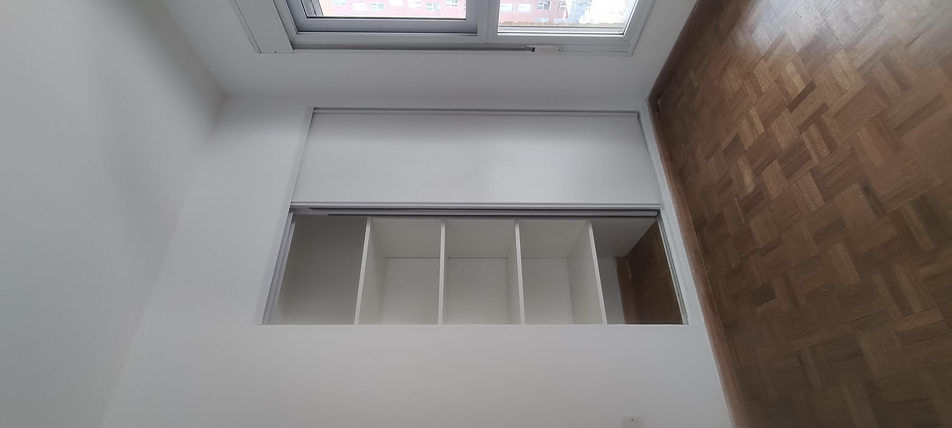 Departamento de 2 Dorm con Balcón y Cochera. Muy Luminoso!