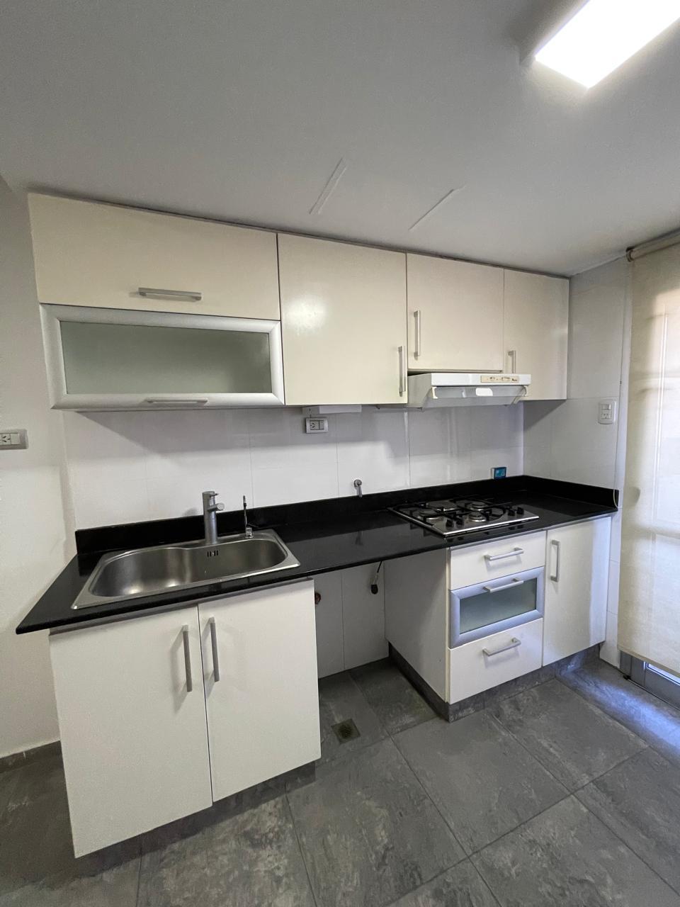 NVA CORDOBA: OBISPO SALGUERO 826 FRENTE AL PARQUE SARMIENTO SEMIPISO DE 3 DOR CCOCHERA  Y AMENITIES