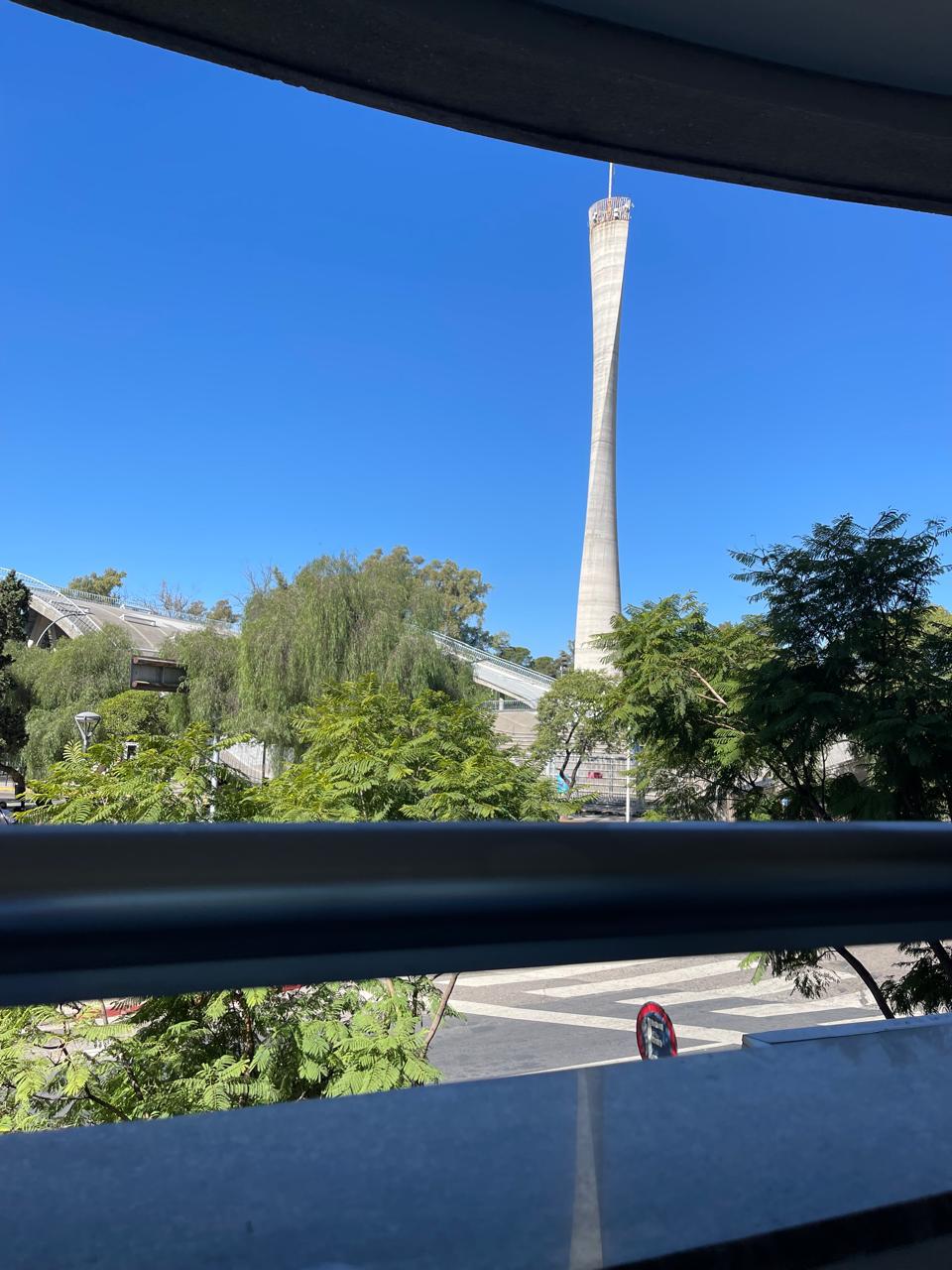 NVA CORDOBA: OBISPO SALGUERO 826 FRENTE AL PARQUE SARMIENTO SEMIPISO DE 3 DOR CCOCHERA  Y AMENITIES