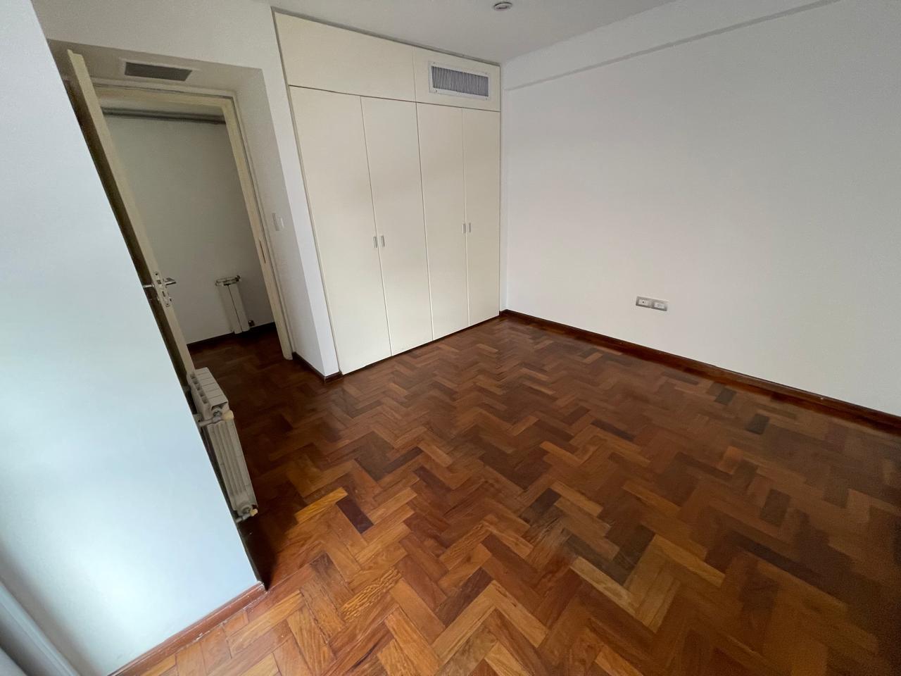 NVA CORDOBA: OBISPO SALGUERO 826 FRENTE AL PARQUE SARMIENTO SEMIPISO DE 3 DOR CCOCHERA  Y AMENITIES