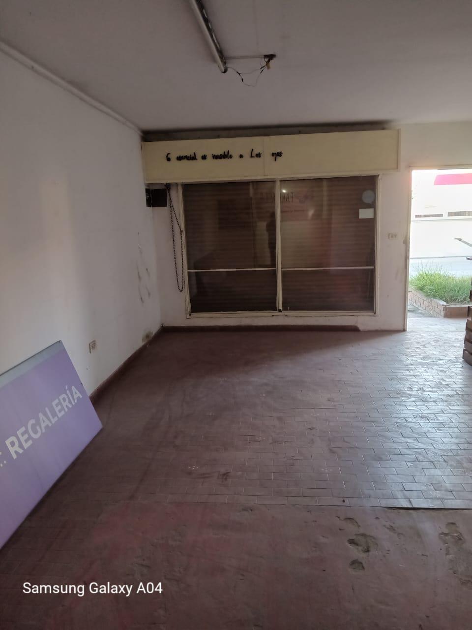 GMLPROPIEDADES VENDE CASADPTOLOCAL EN B VILLA OFELIA CALLE CIPRIANO PERELLO ¡¡¡OPORTUNIDAD DE INVERSION!!!!!!