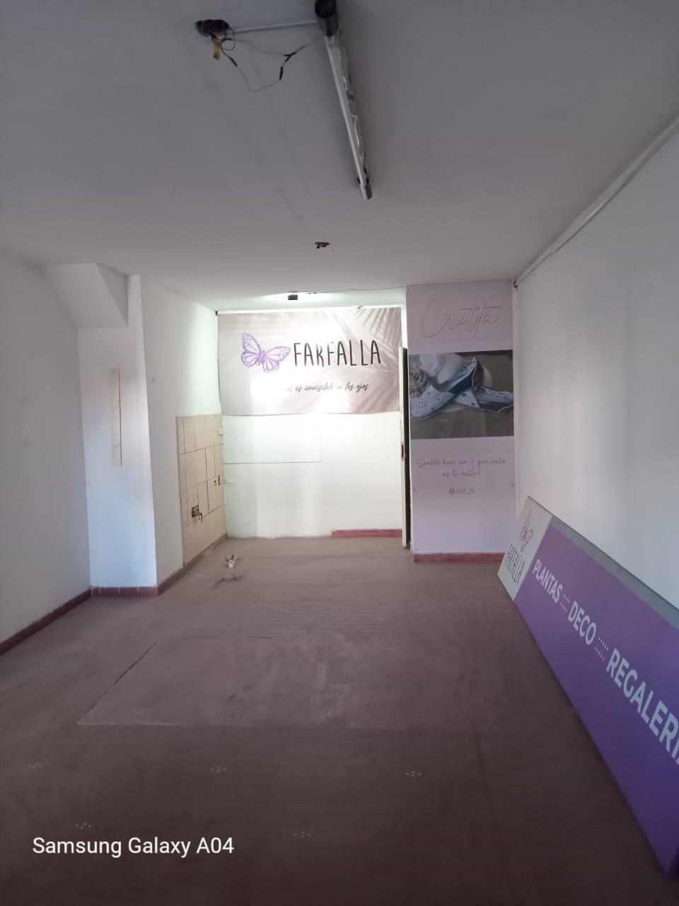 GMLPROPIEDADES VENDE CASADPTOLOCAL EN B VILLA OFELIA CALLE CIPRIANO PERELLO ¡¡¡OPORTUNIDAD DE INVERSION!!!!!!
