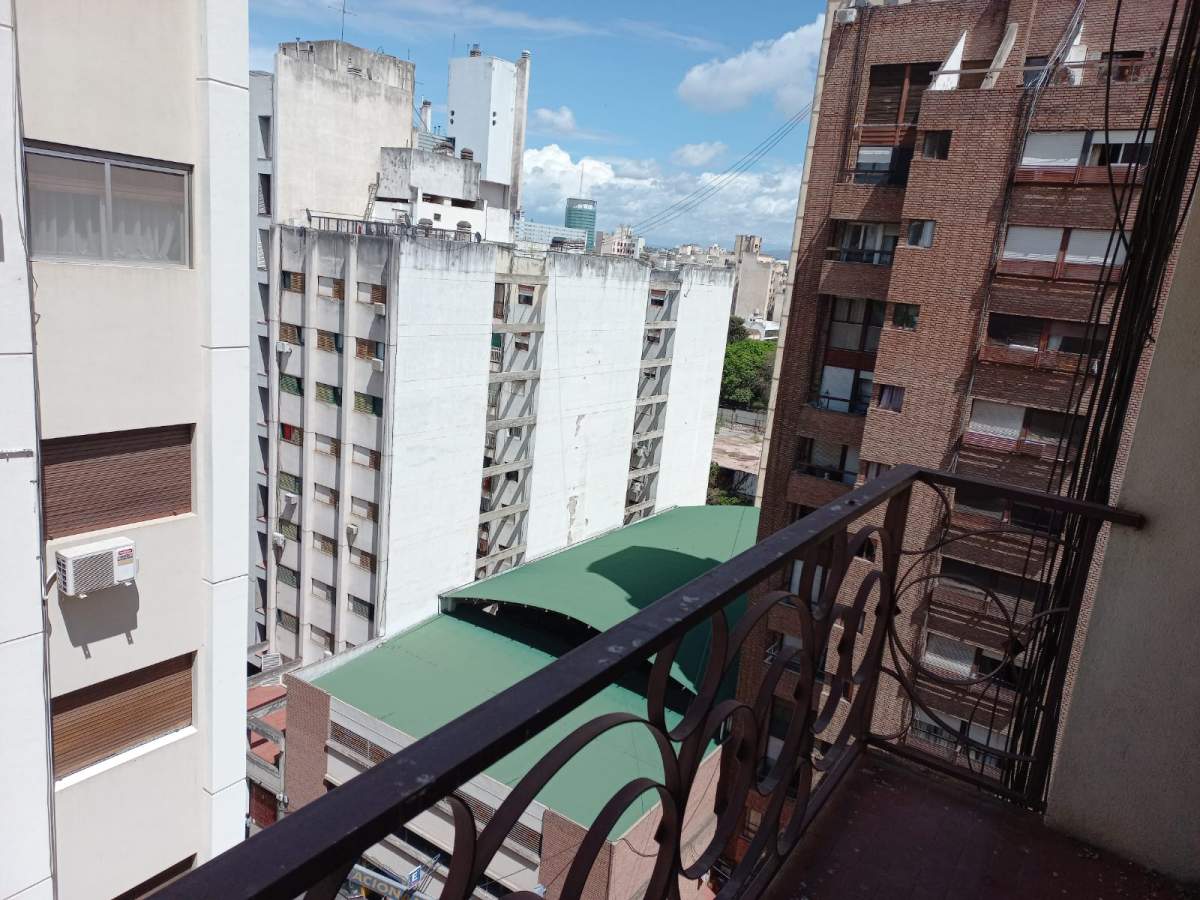 DPTO ALQUILER, 1 DORM CBALCÓN, URQUIZA 184 OPCION COCHERA