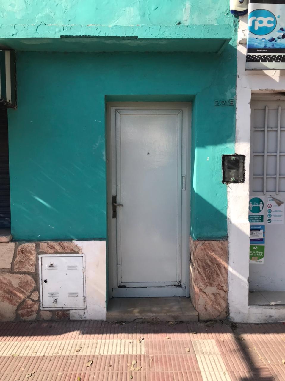 CASA EN ALQUILER INTERNA BV LOS GRANADEROS 2218 1 DORMITORIOS