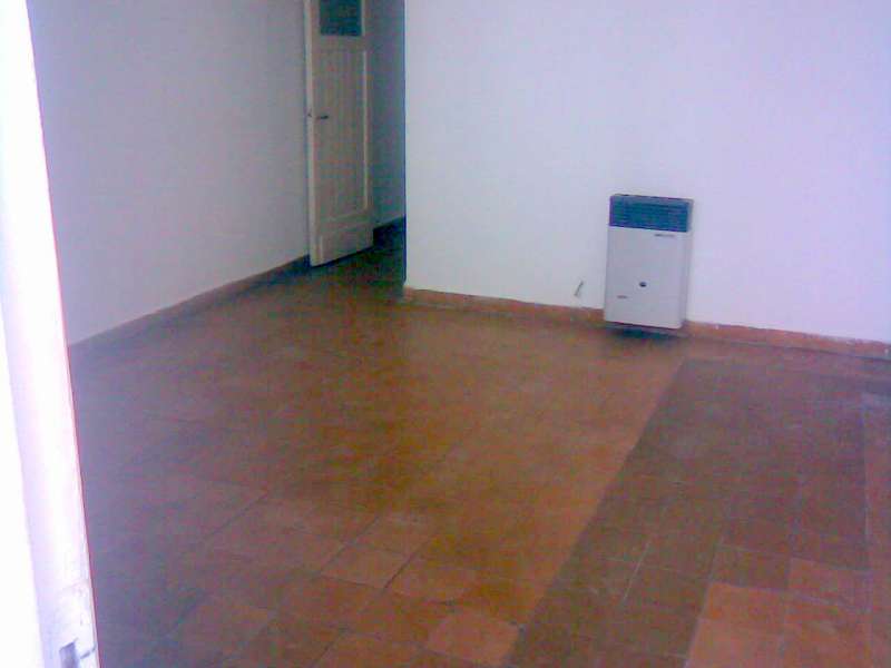 CASA EN ALQUILER INTERNA BV LOS GRANADEROS 2218 1 DORMITORIOS