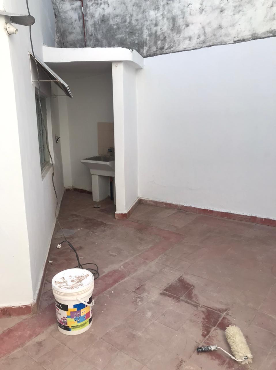 CASA EN ALQUILER INTERNA BV LOS GRANADEROS 2218 1 DORMITORIOS