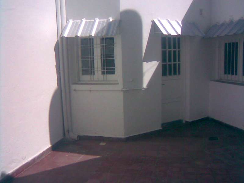 CASA EN ALQUILER INTERNA BV LOS GRANADEROS 2218 1 DORMITORIOS