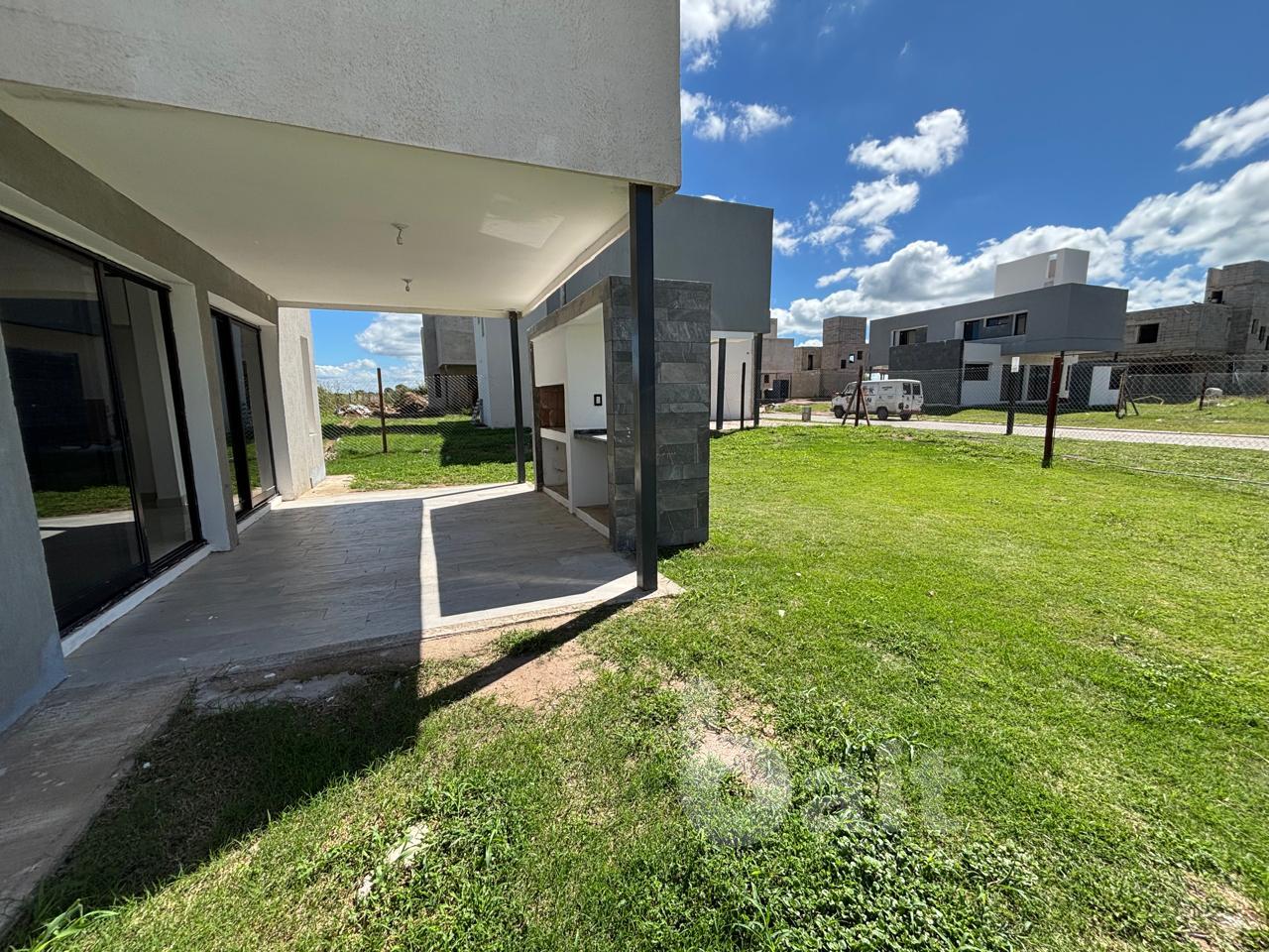 VENDO DUPLEX EN HOUSING A ESTRENAR FINANCIACION PROPIA EN PESOS  JUAREZ CELMAN
