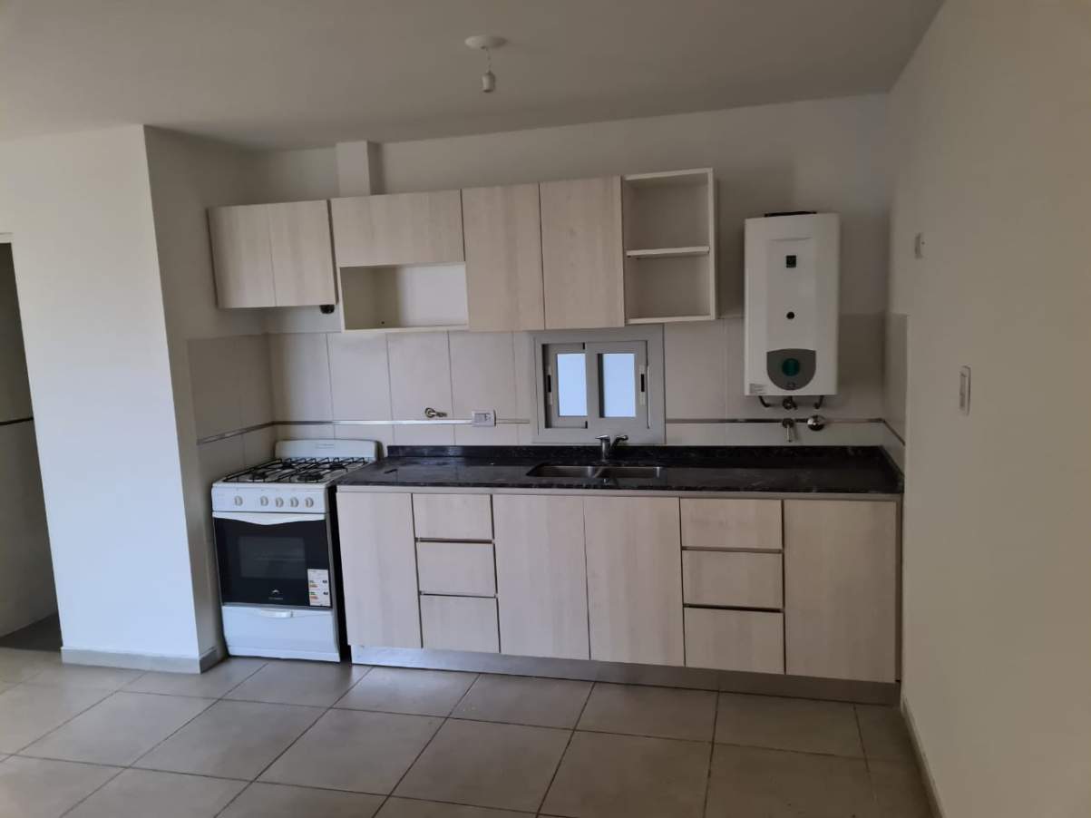 1  Dor. Mas Escritorio- Balcón con asador . Terraza c Pileta - B Cofico