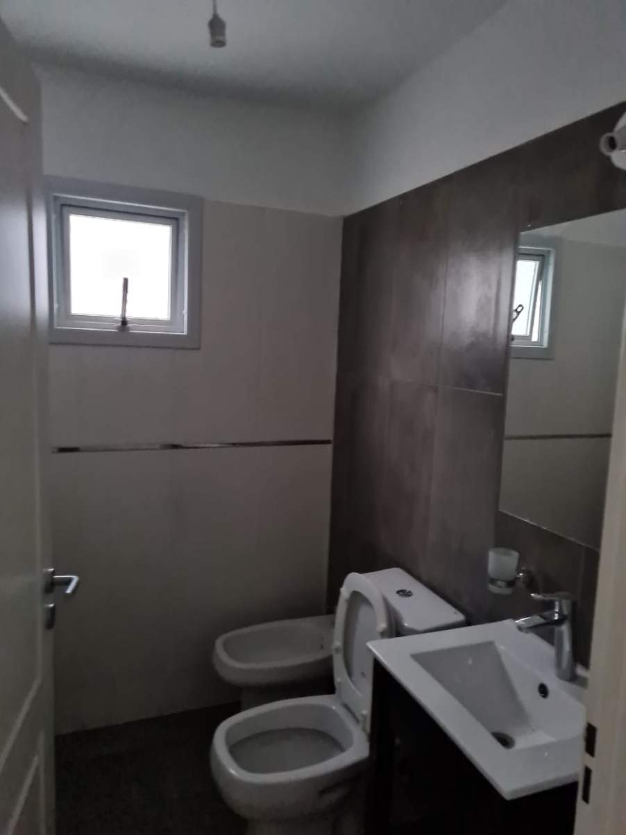 1  Dor. Mas Escritorio- Balcón con asador . Terraza c Pileta - B Cofico