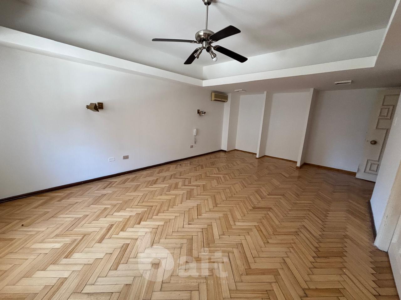 VENDO PISO DE CATEGORIA NUEVA CORDOBA 3 DORMITORIOS CON COCHERA Y BAULERA